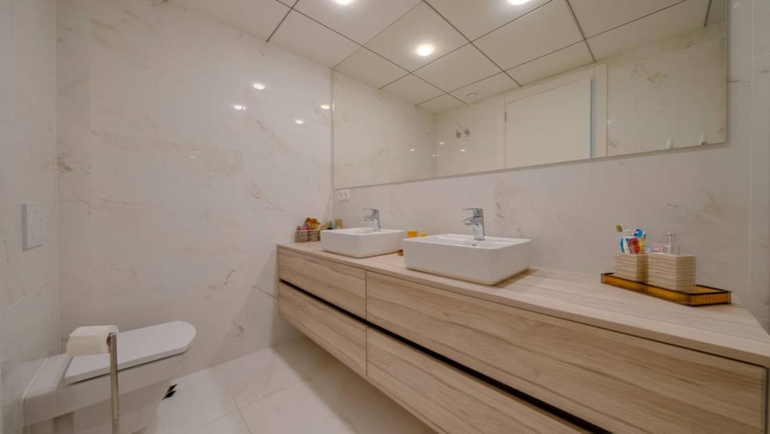 Venta - Apartment - Benidorm - Benidorm Centro