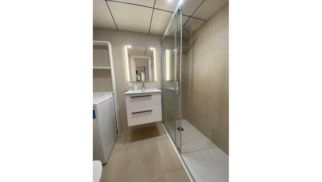 Venta - Apartment - Benidorm - Benidorm Centro