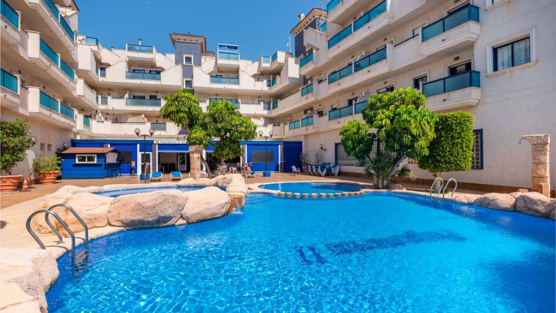 Venta - Apartment - Dehesa de Campoamor