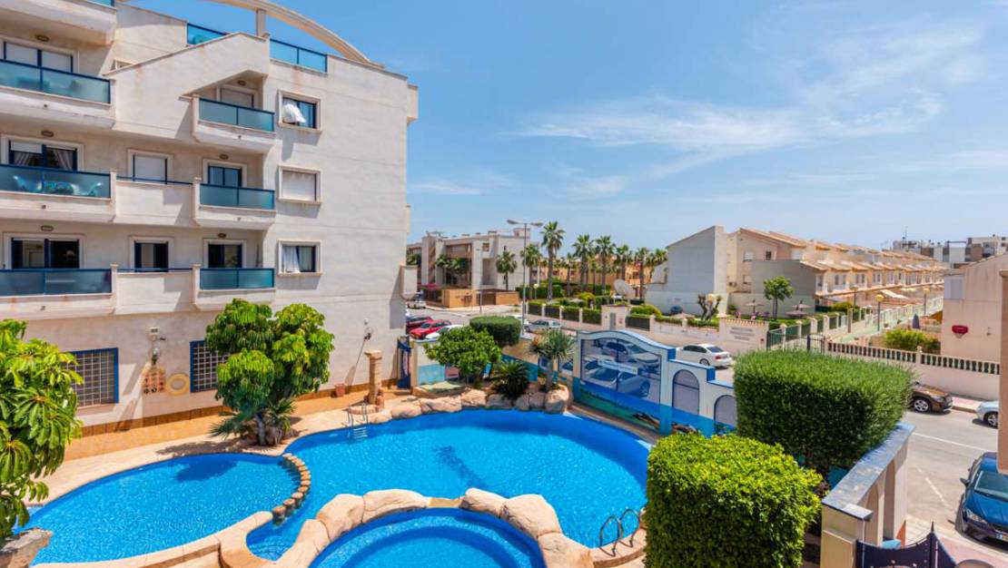 Venta - Apartment - Dehesa de Campoamor