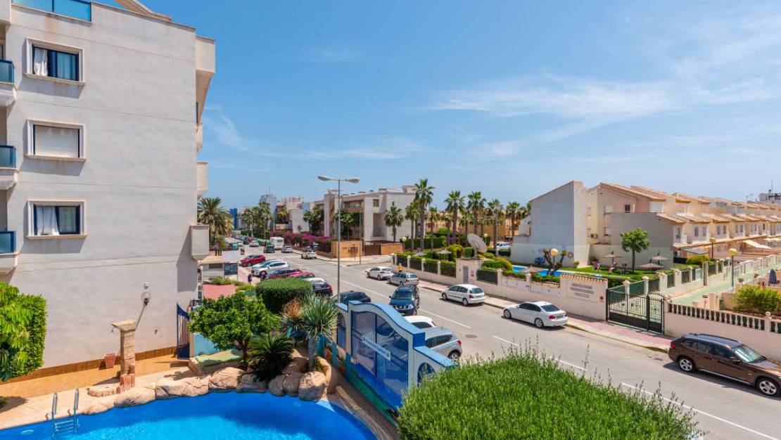 Venta - Apartment - Dehesa de Campoamor