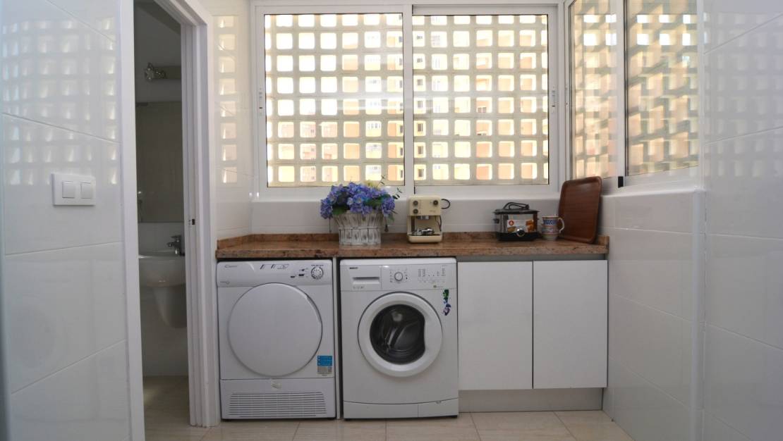 Venta - Apartment - Dehesa de Campoamor