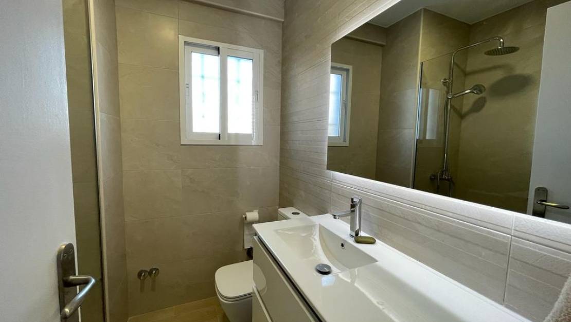 Venta - Apartment - Dehesa de Campoamor