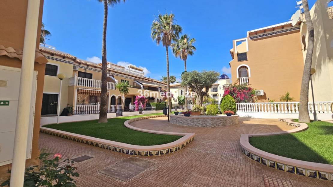 Venta - Apartment - Los Alcázares - Los Alcazares Centro