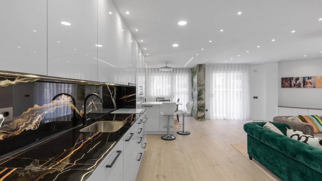 Venta - Apartment - Los Montesinos - Los Montesinos Centro