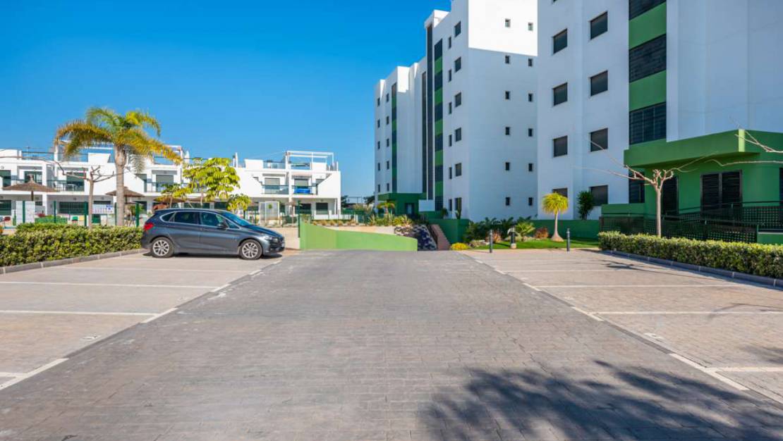 Venta - Apartment - Mil Palmeras