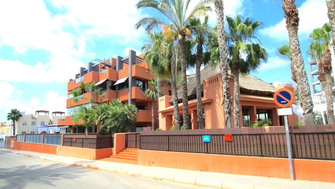 Venta - Apartment - Orihuela - Villamartin