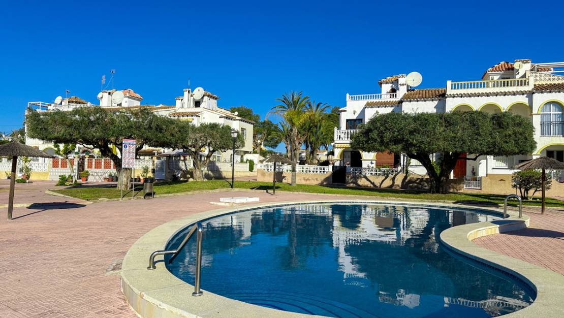 Venta - Apartment - Orihuela - Villamartin