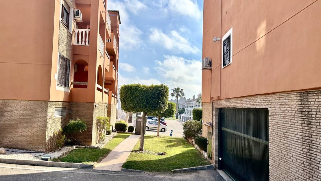 Venta - Apartment - Orihuela - Villamartin