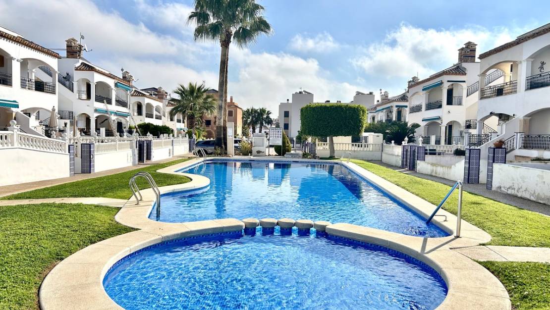 Venta - Apartment - Orihuela - Villamartin