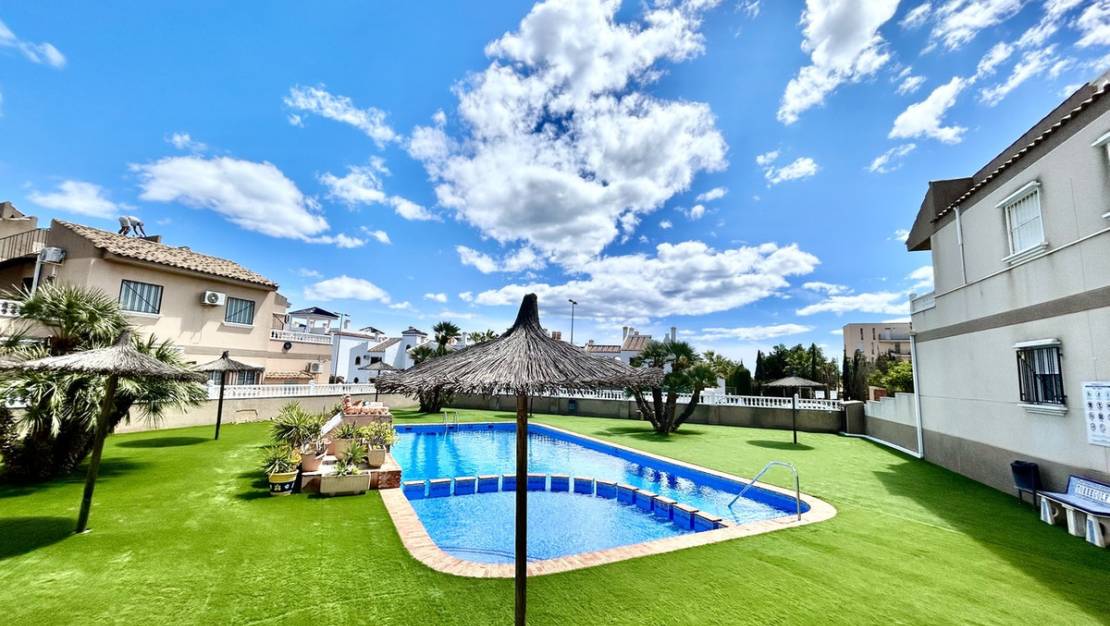 Venta - Apartment - Orihuela - Villamartin