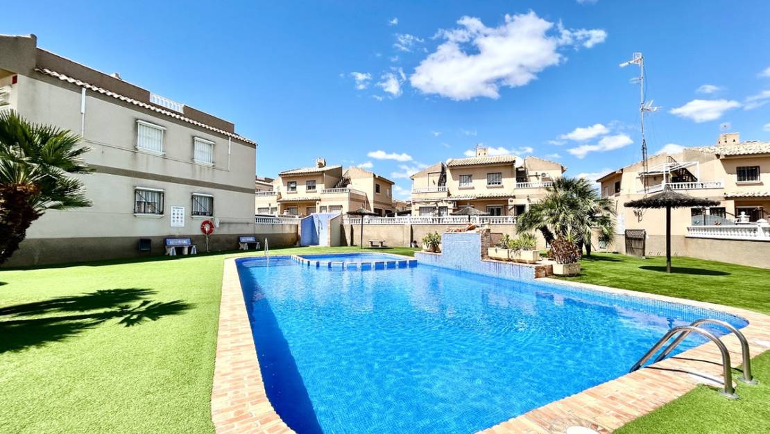 Venta - Apartment - Orihuela - Villamartin