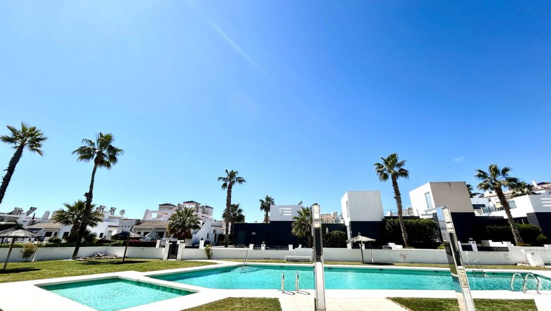 Venta - Apartment - Orihuela - Villamartin