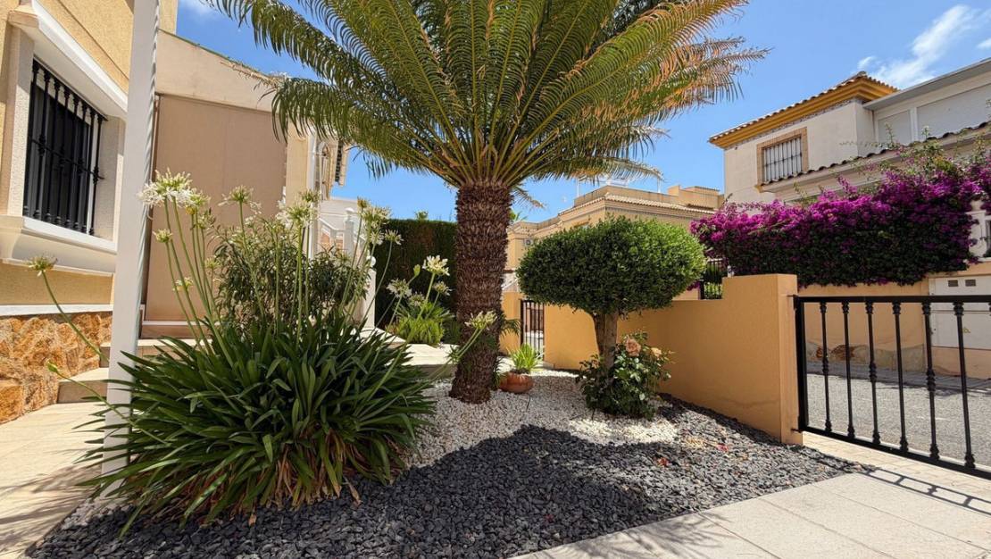 Venta - Apartment - Orihuela - Villamartin