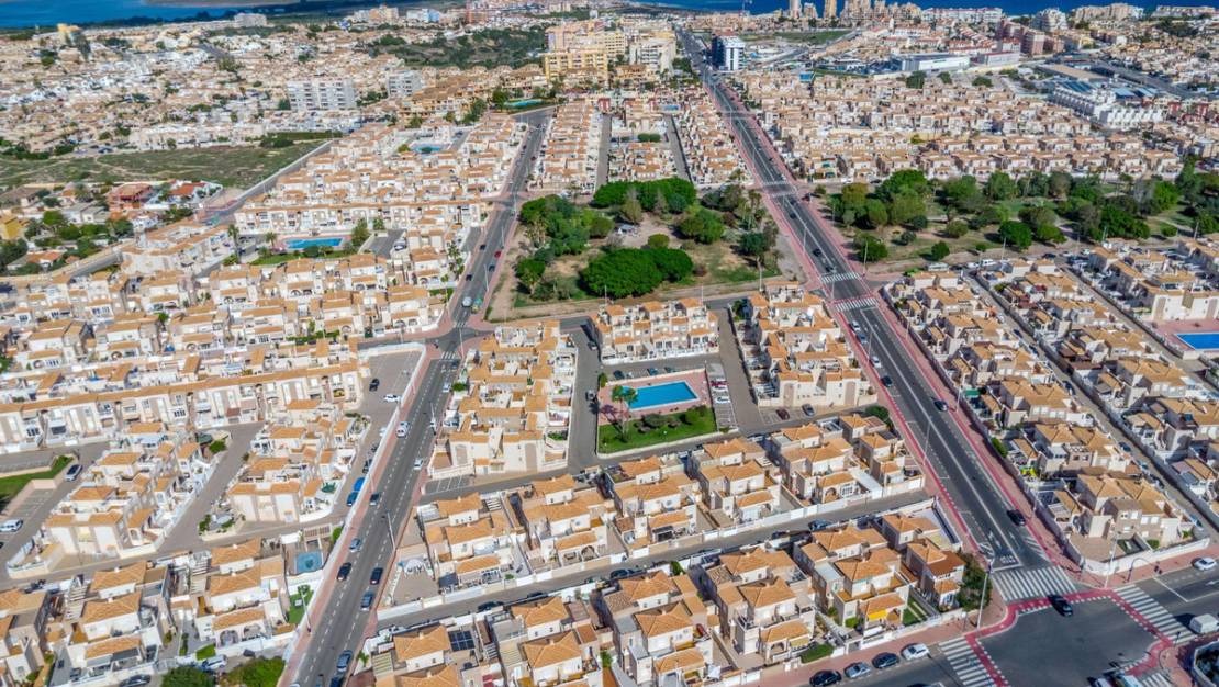 Venta - Apartment - Torrevieja - Aguas Nuevas