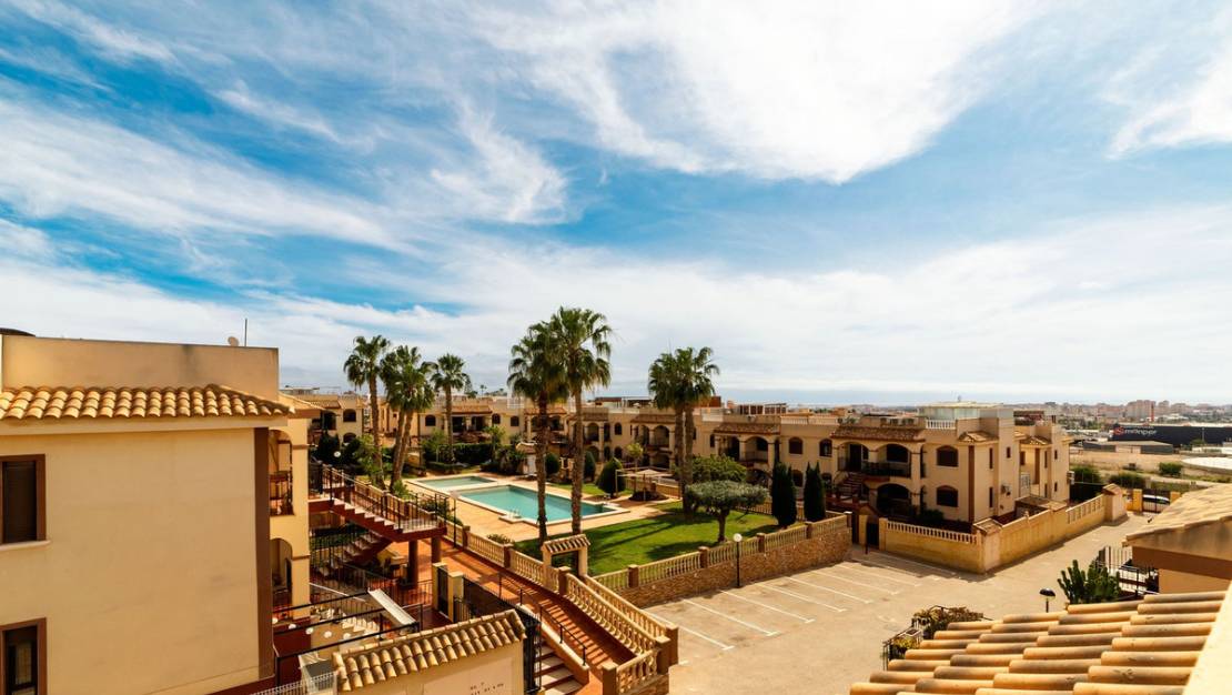 Venta - Apartment - Torrevieja - Aguas Nuevas