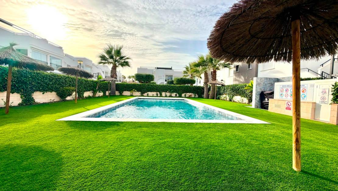 Venta - Apartment - Torrevieja - Aguas Nuevas