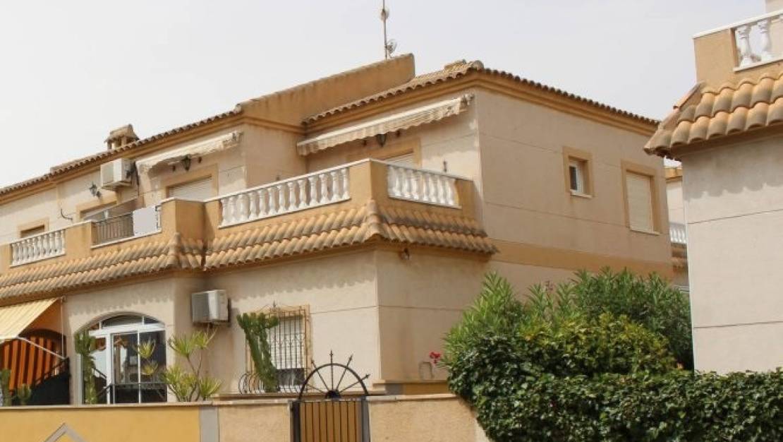 Venta - Apartment - Torrevieja - Aguas Nuevas