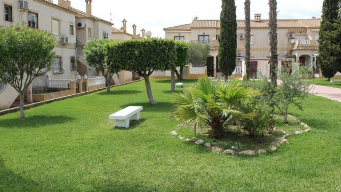 Venta - Apartment - Torrevieja - Aguas Nuevas