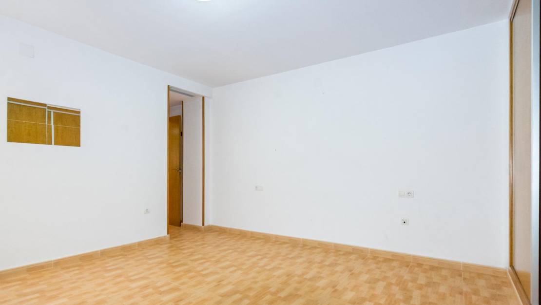 Venta - Apartment - Torrevieja - Centro - Muelle Pesquero