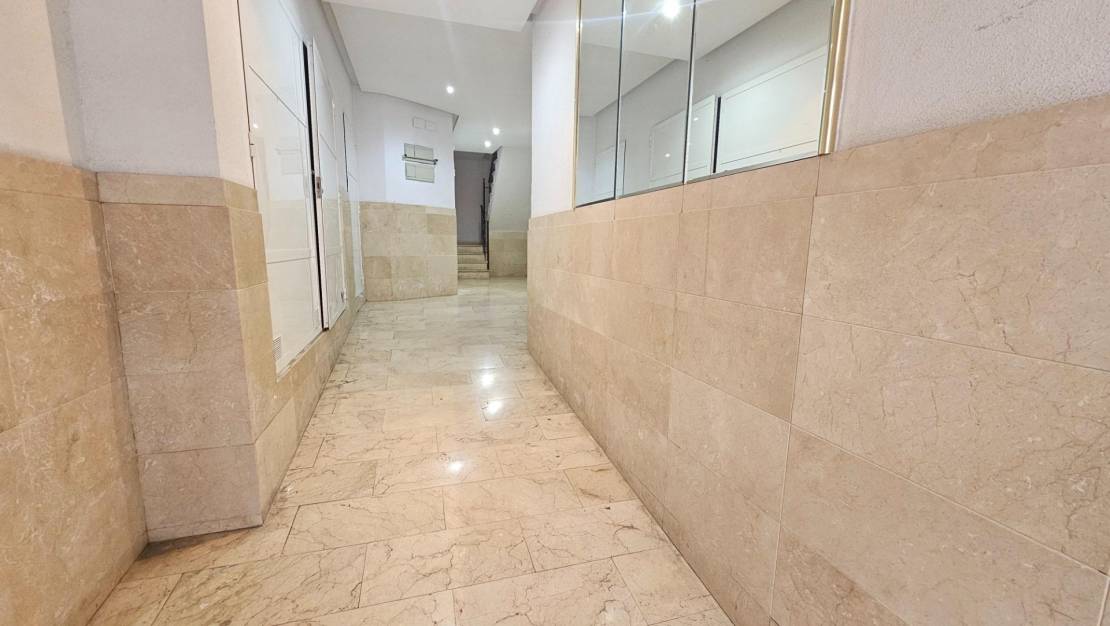Venta - Apartment - Torrevieja - Centro