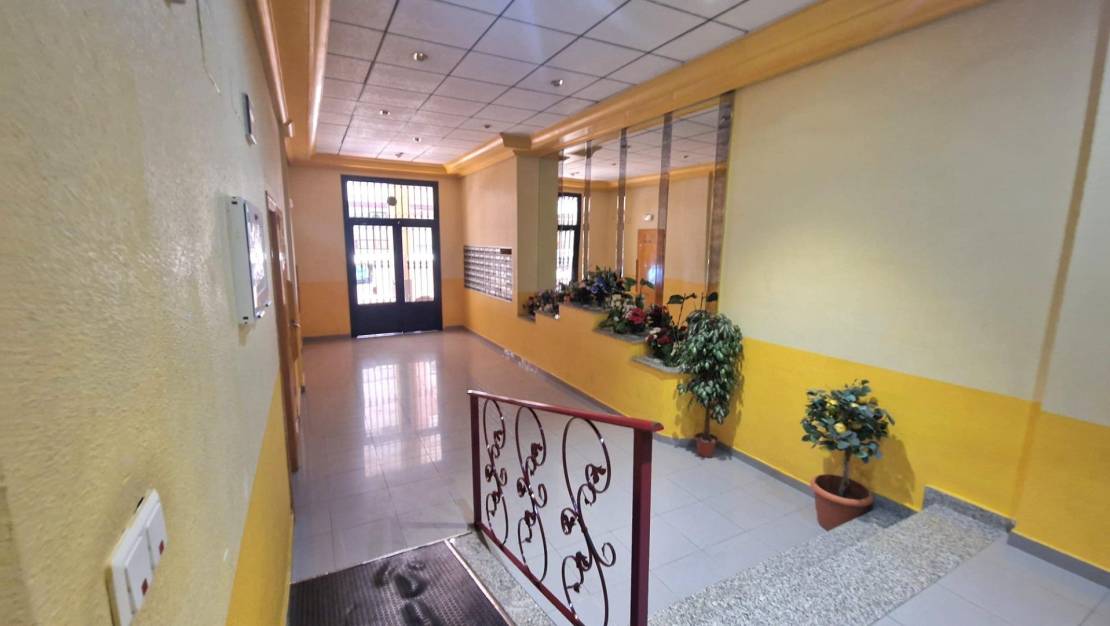 Venta - Apartment - Torrevieja - Centro
