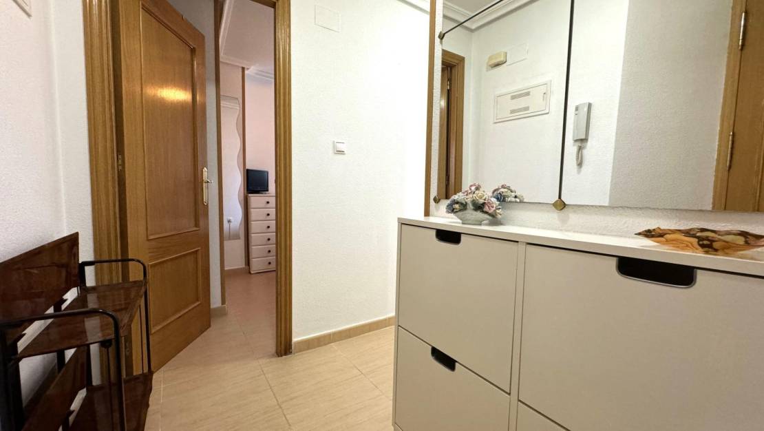 Venta - Apartment - Torrevieja - Centro