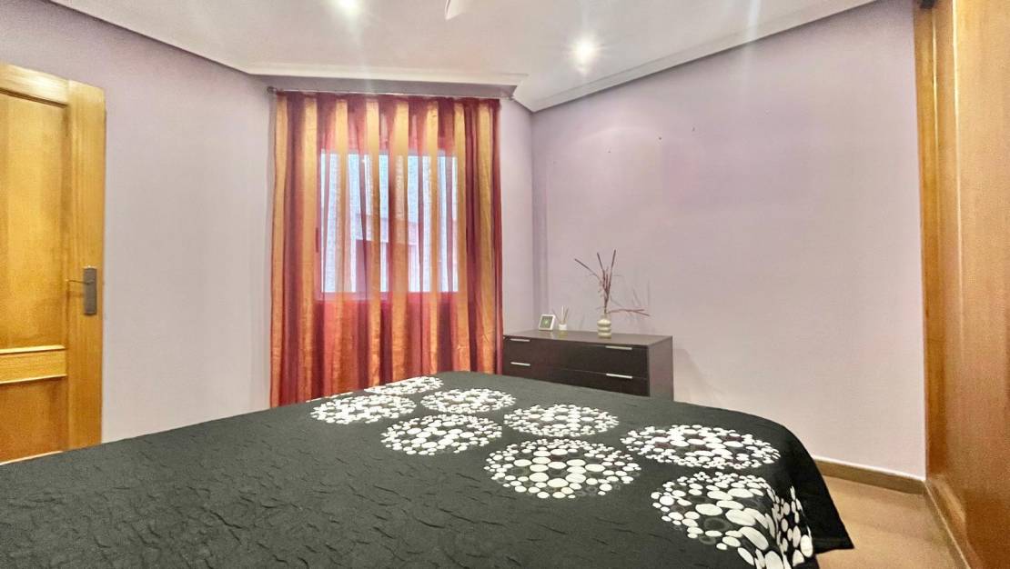 Venta - Apartment - Torrevieja - Centro