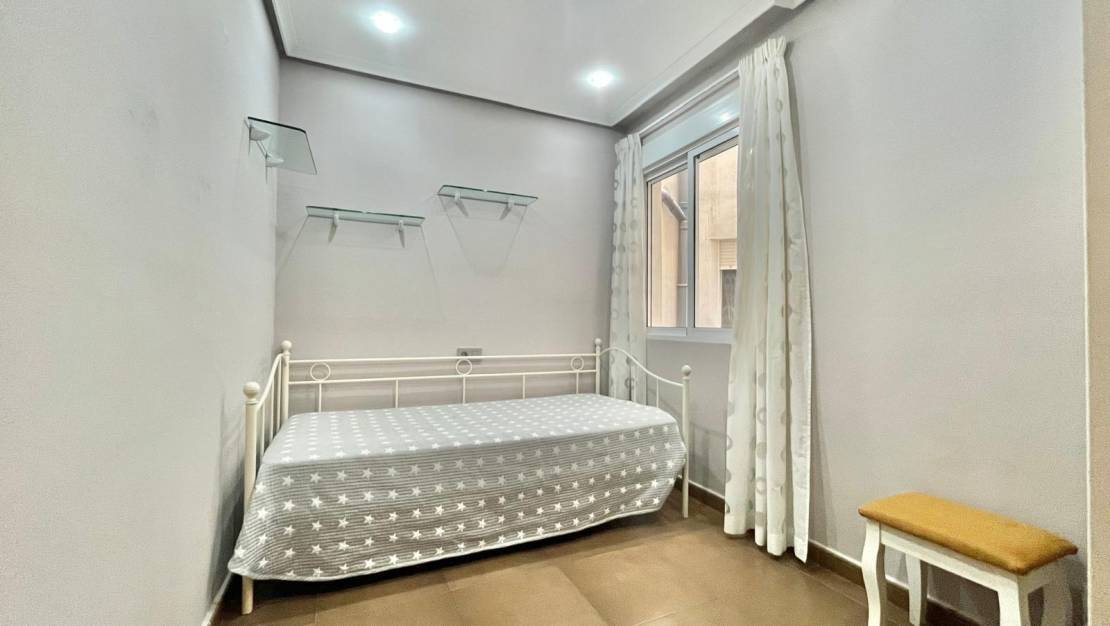 Venta - Apartment - Torrevieja - Centro