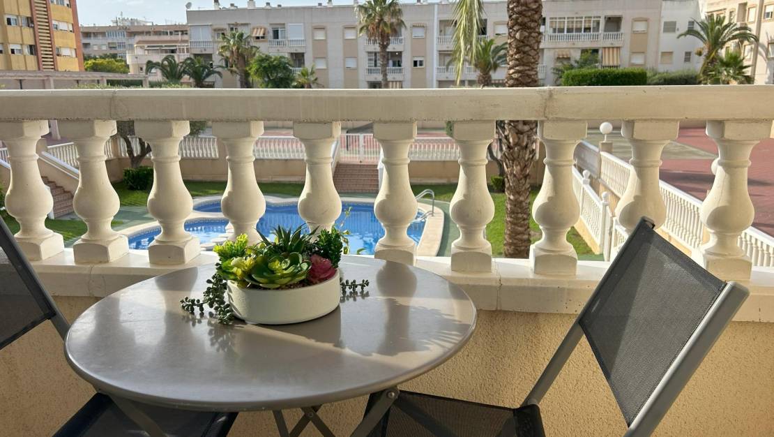 Venta - Apartment - Torrevieja - Estacion de autobuses