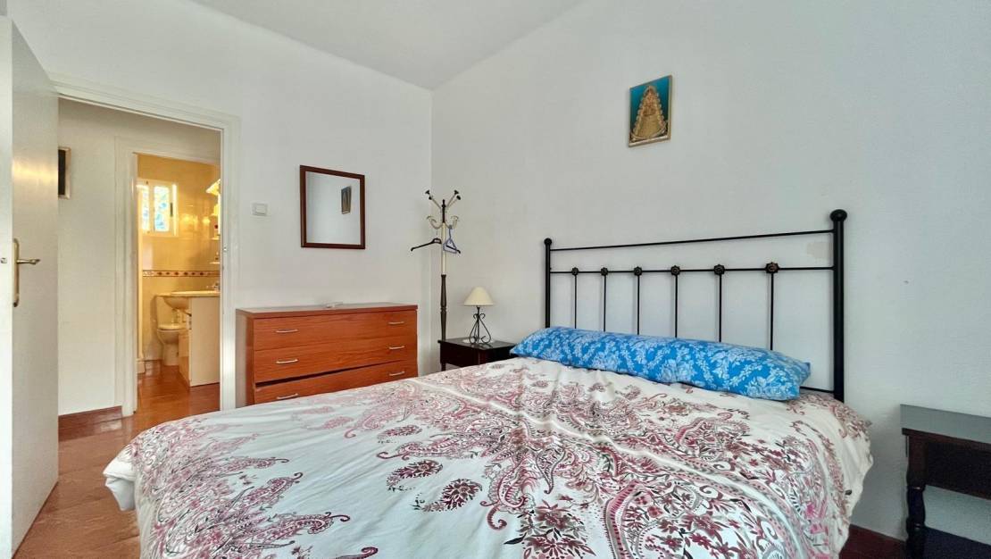 Venta - Apartment - Torrevieja - Estacion de autobuses