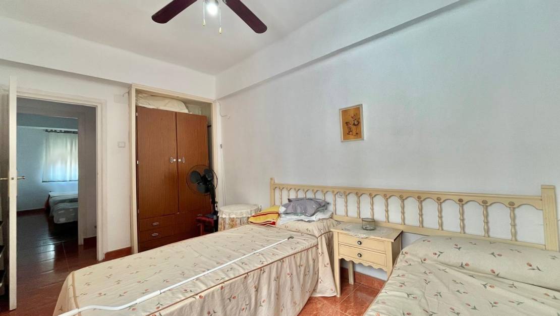 Venta - Apartment - Torrevieja - Estacion de autobuses