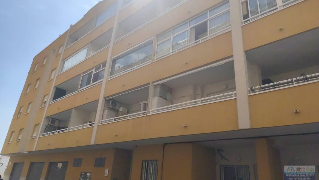 Venta - Apartment - Torrevieja - Estacion de autobuses