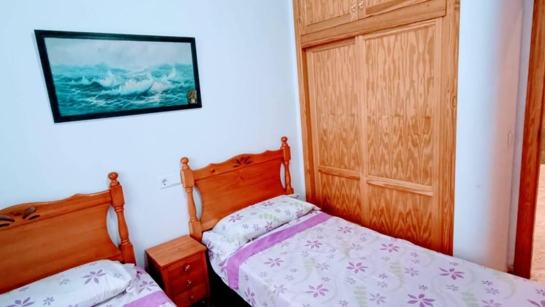 Venta - Apartment - Torrevieja - Estacion de autobuses