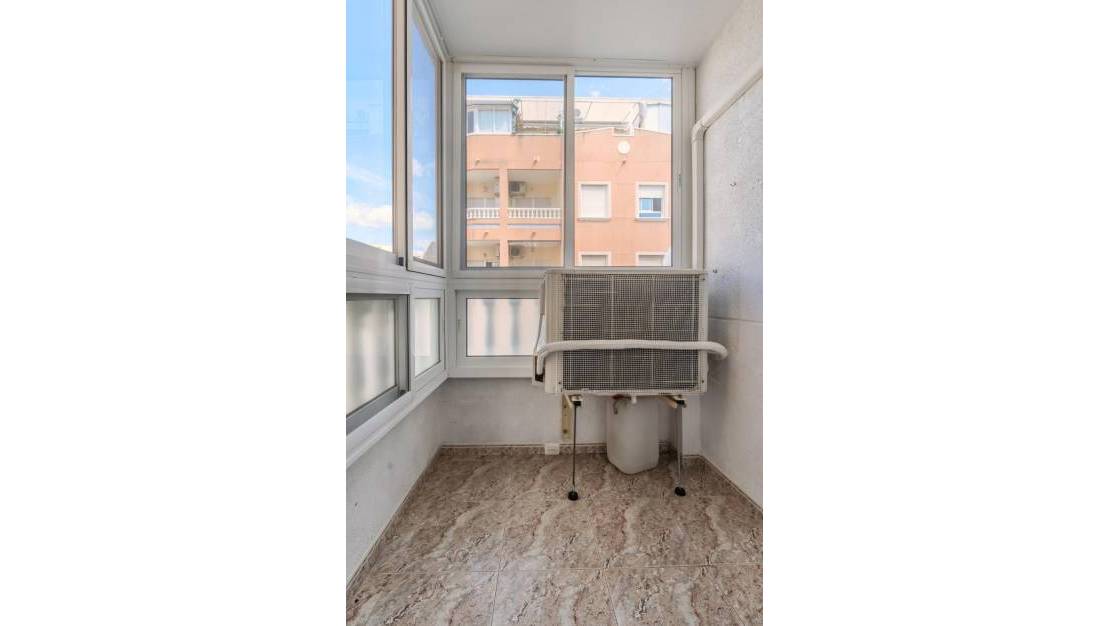 Venta - Apartment - Torrevieja - Estacion de autobuses