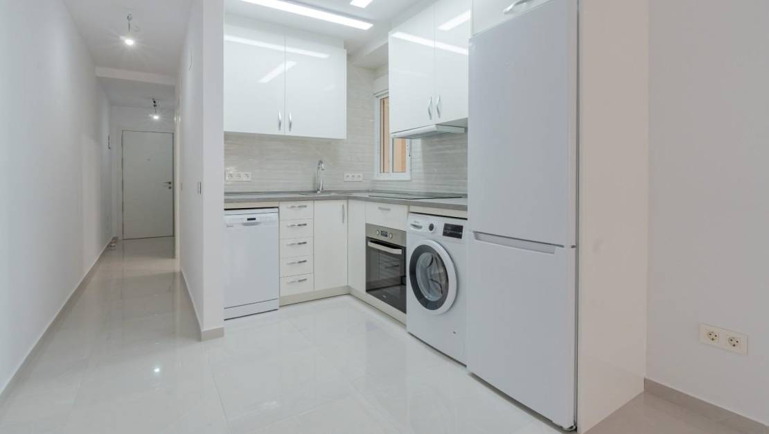 Venta - Apartment - Torrevieja - Estacion de autobuses