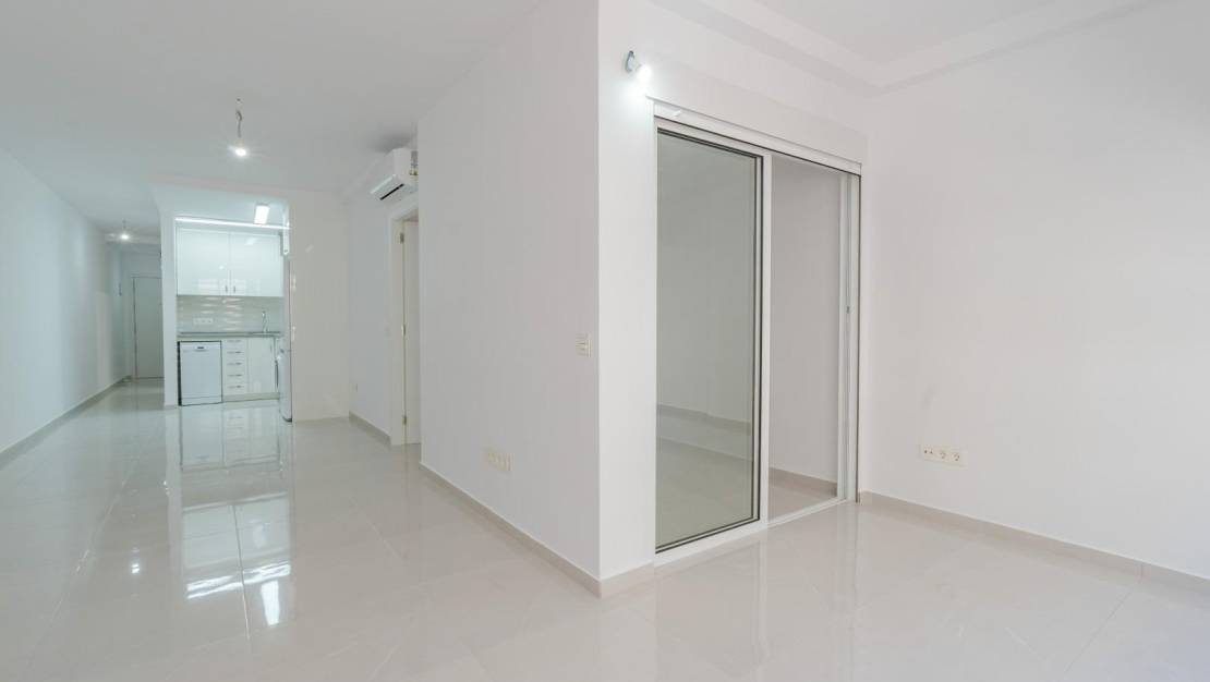 Venta - Apartment - Torrevieja - Estacion de autobuses