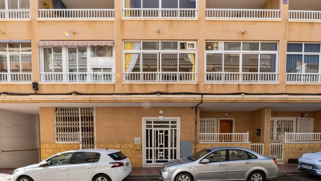 Venta - Apartment - Torrevieja - Estacion de autobuses