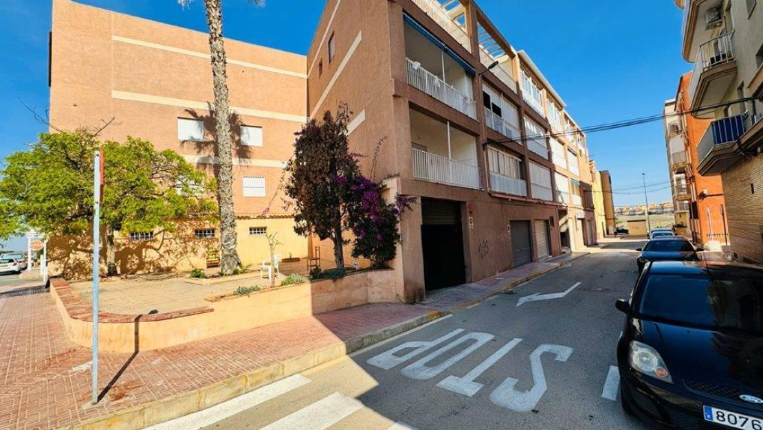 Venta - Apartment - Torrevieja - La Mata pueblo