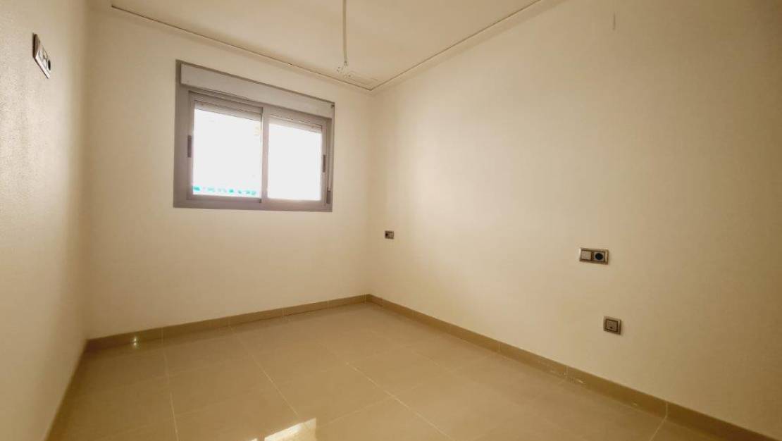 Venta - Apartment - Torrevieja - La Mata pueblo