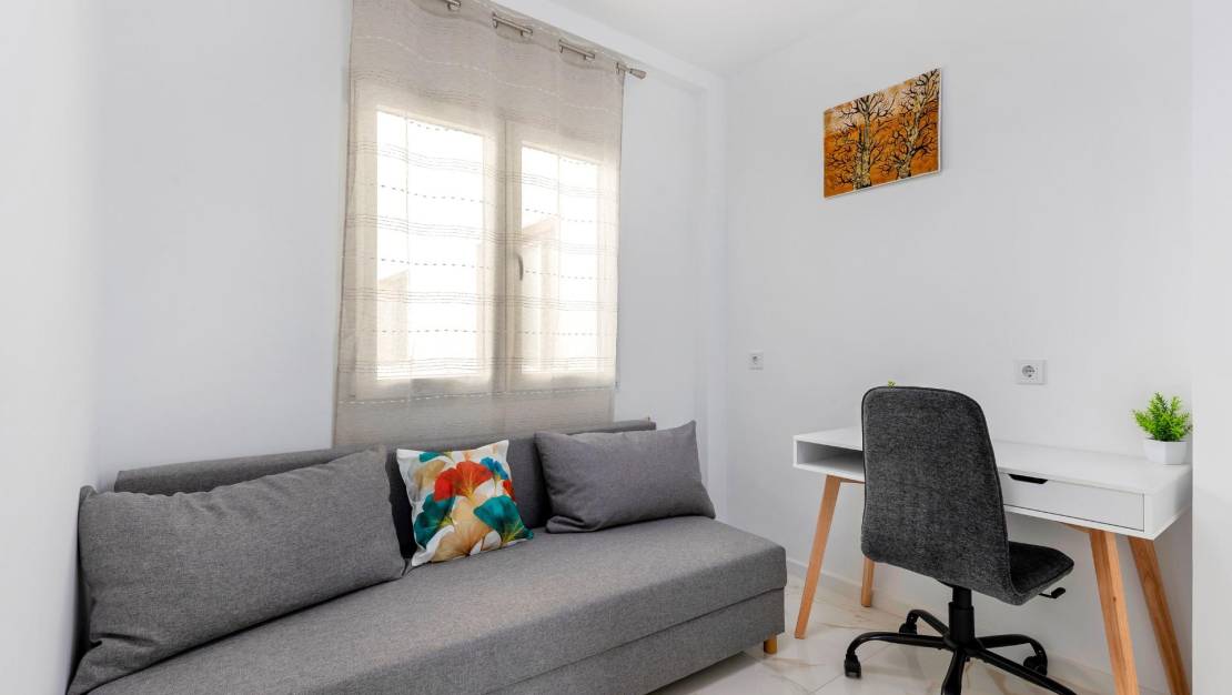 Venta - Apartment - Torrevieja - La Mata pueblo