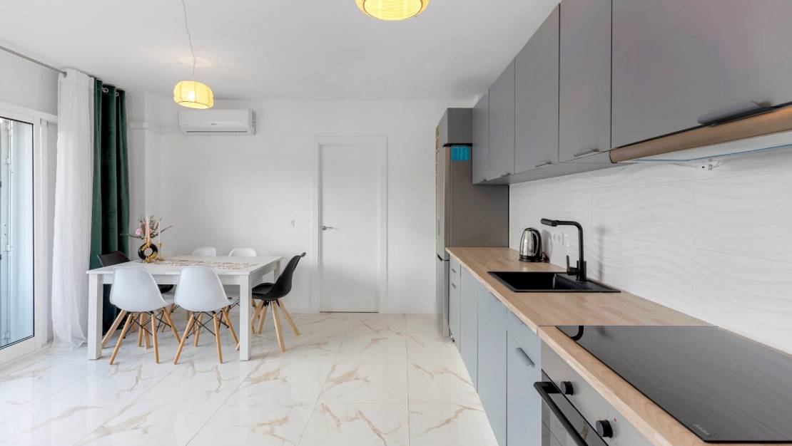Venta - Apartment - Torrevieja - La Mata pueblo
