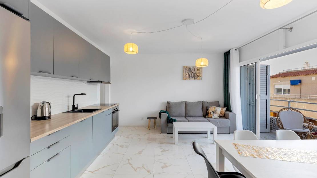 Venta - Apartment - Torrevieja - La Mata pueblo