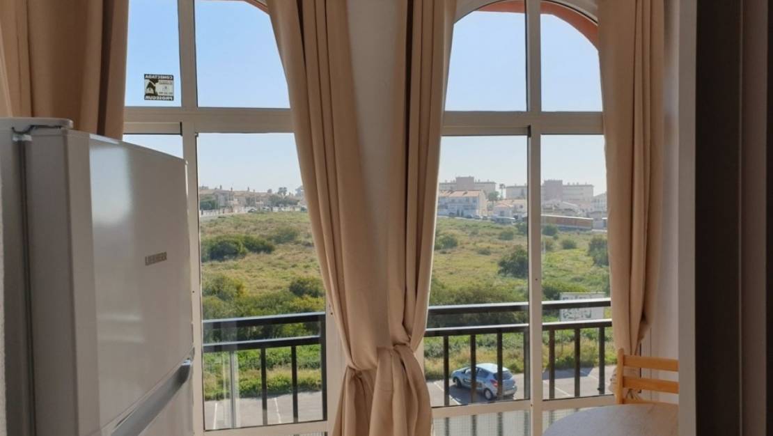 Venta - Apartment - Torrevieja - La Mata