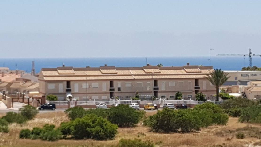 Venta - Apartment - Torrevieja - La Mata