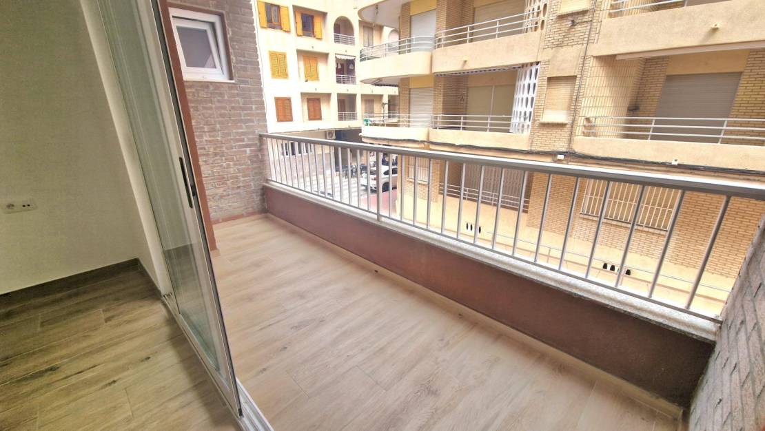 Venta - Apartment - Torrevieja - La Mata