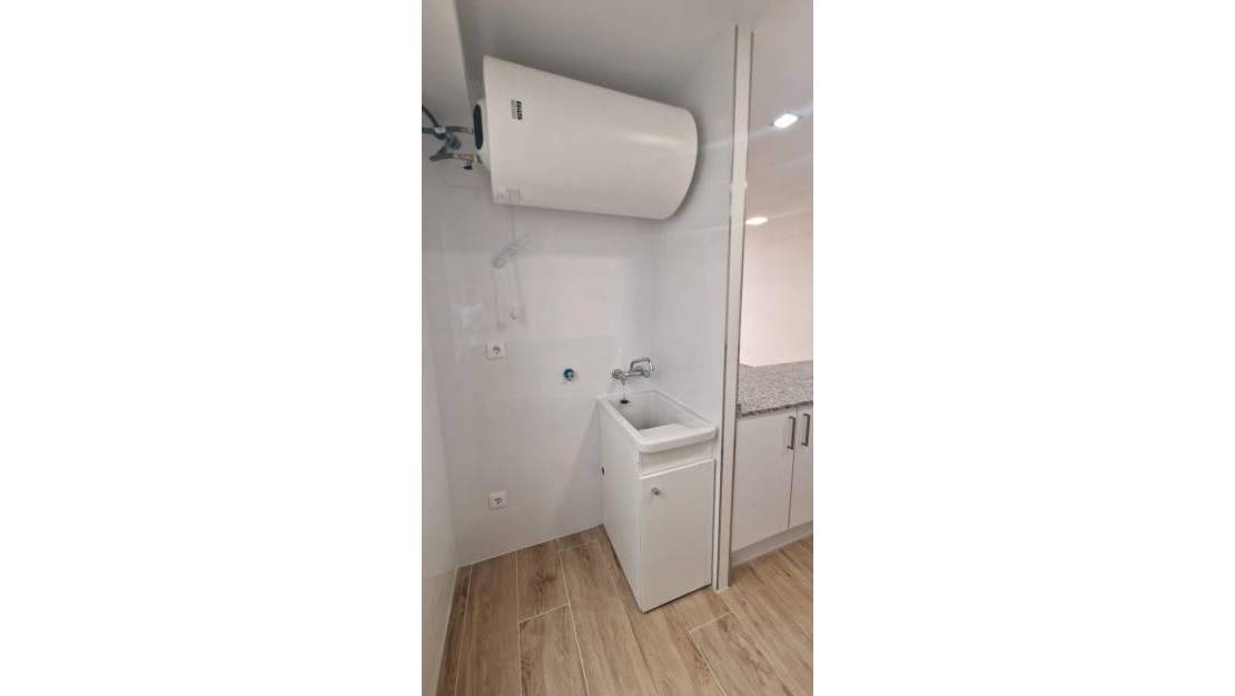 Venta - Apartment - Torrevieja - La Mata