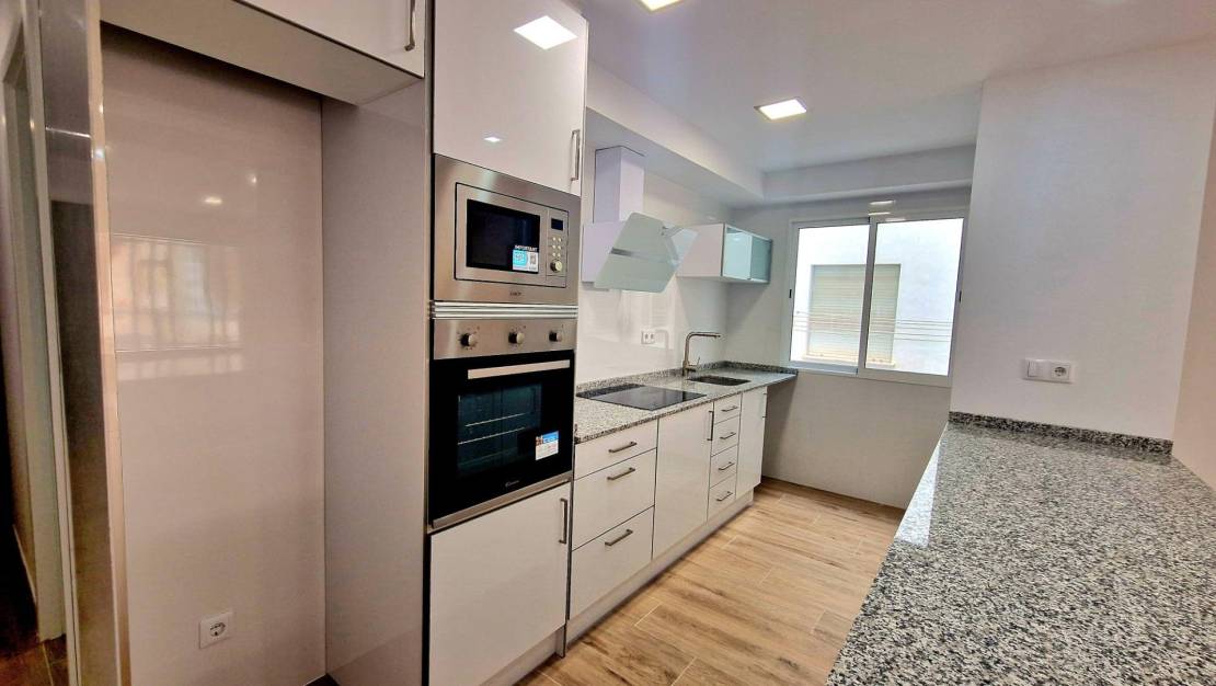 Venta - Apartment - Torrevieja - La Mata