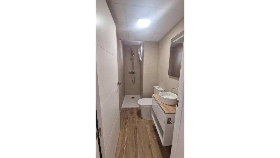 Venta - Apartment - Torrevieja - La Mata