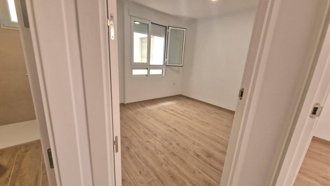 Venta - Apartment - Torrevieja - La Mata